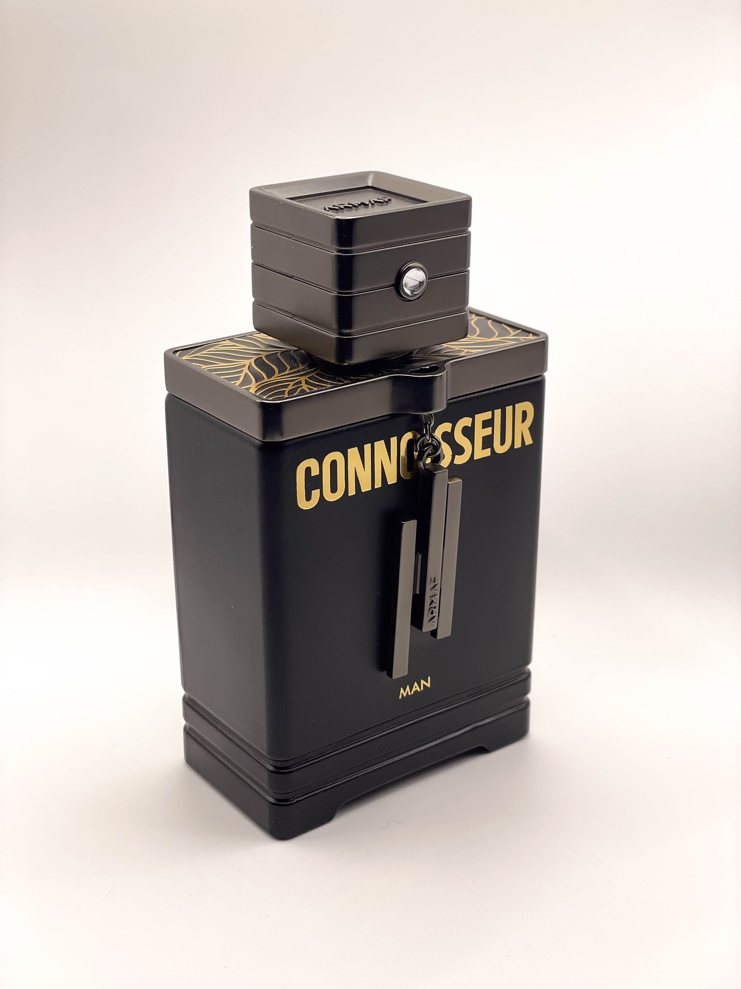CONNOISSEUR MAN